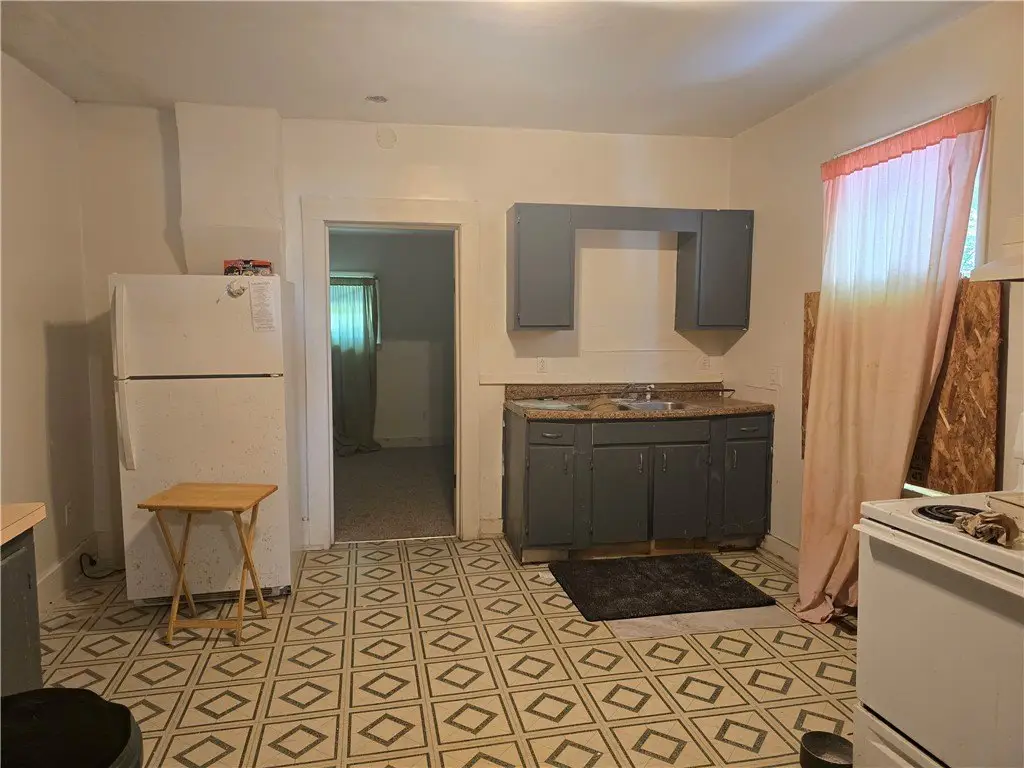 Picture 12