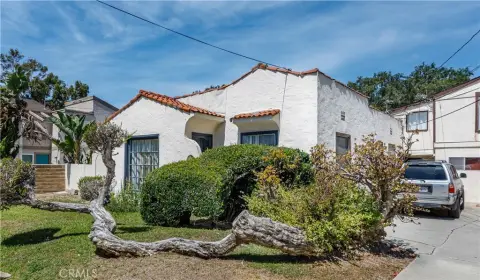Four-Unit Property With Garages