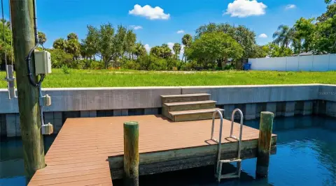 Waterfront Lot in Tampa