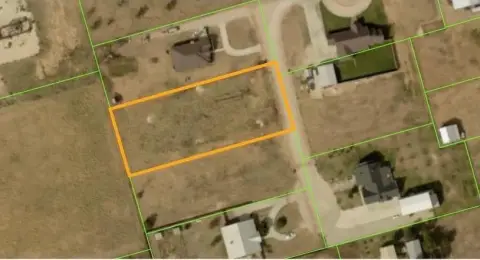 Residential Land in Gardendale, TX