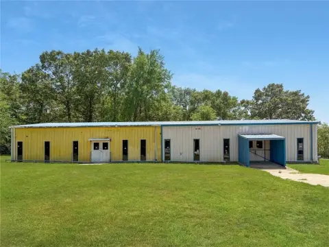 Kilgore Commercial Property on Highway