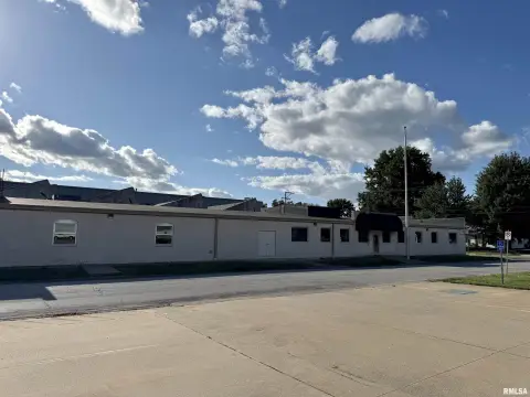 Macomb Office Space For Rent