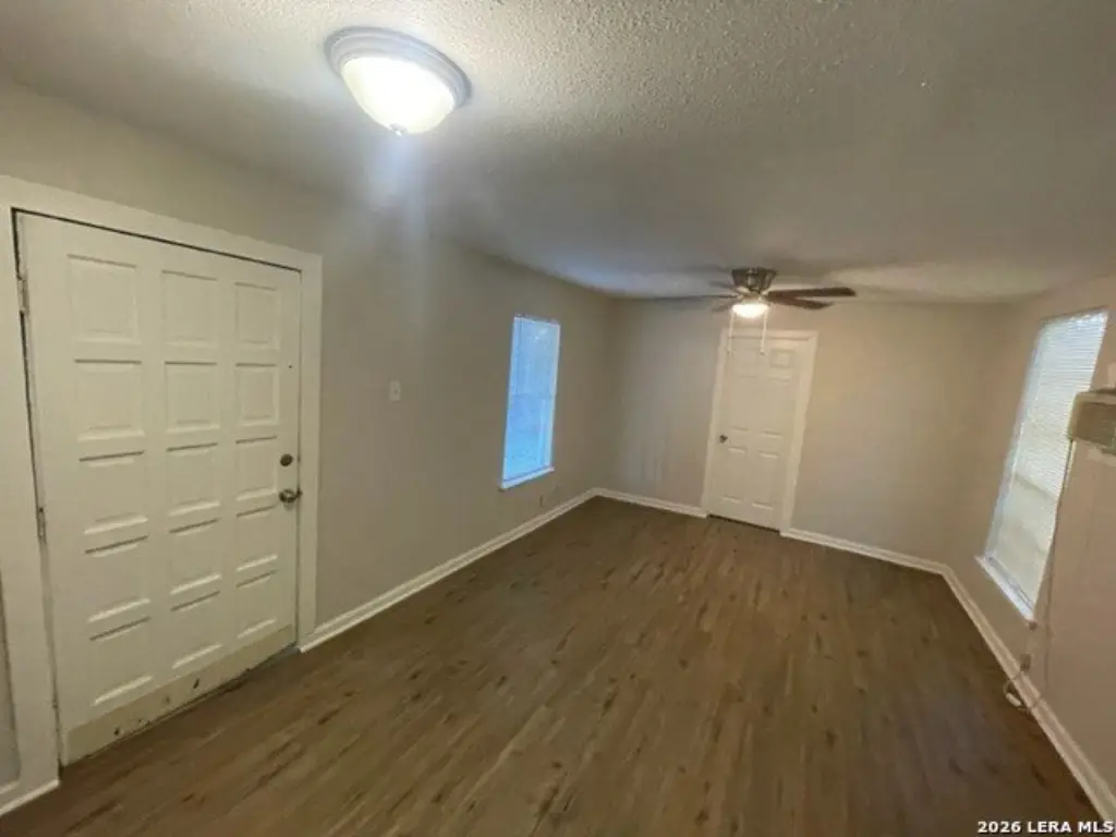 Picture 19