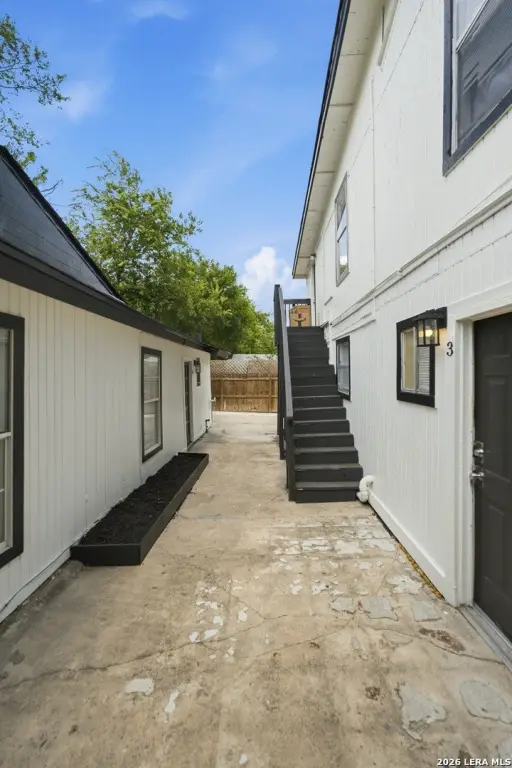 Picture 7
