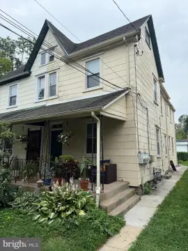Duplex with One-Bed and Three-Bed Units