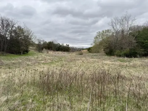 Picturesque Farm with Mountain Views