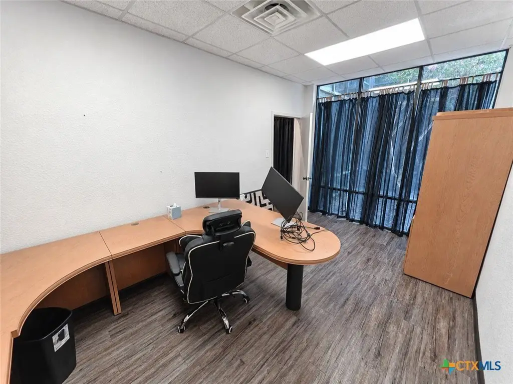 Picture 16