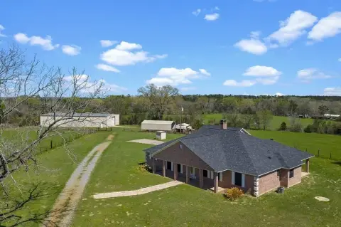 East Texas Ranch with Shop