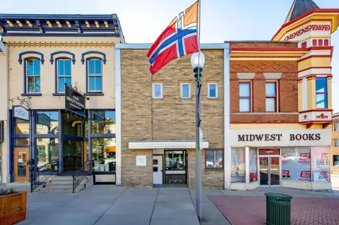 Mixed-Use Property with Apartment