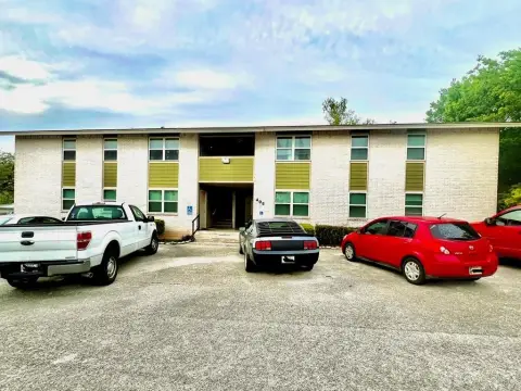 Meticulously Maintained Kerrville Apartment Complex