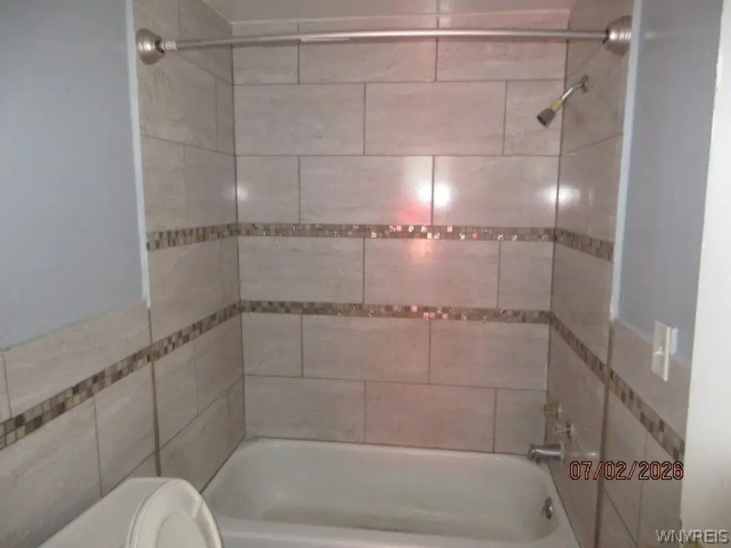 Picture 11