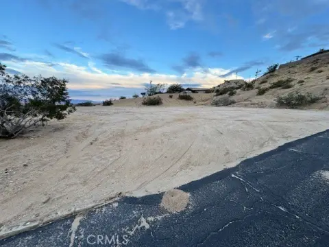 Land with Hilltop Sunset Views