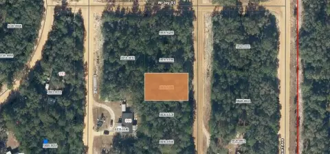 Residential Lot in Interlachen Lakes
