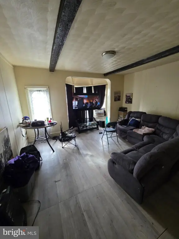 Picture 5