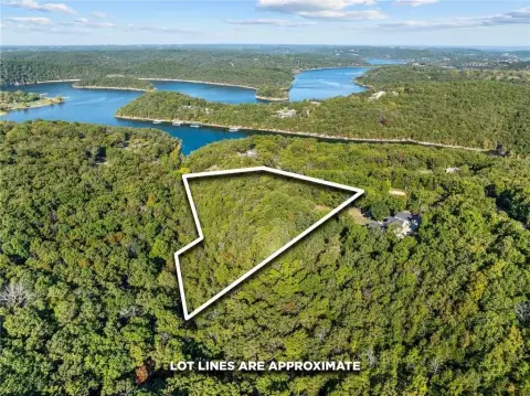 Omaha Land with Lake Views