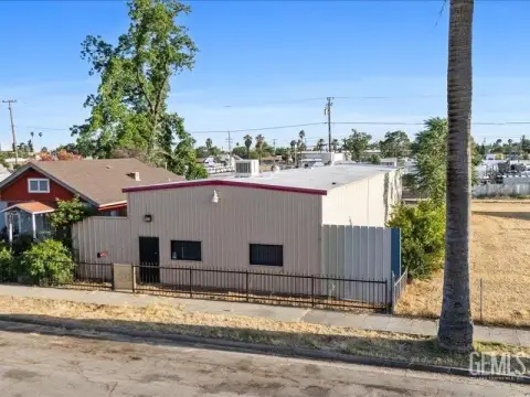Bakersfield Commercial Property For Sale