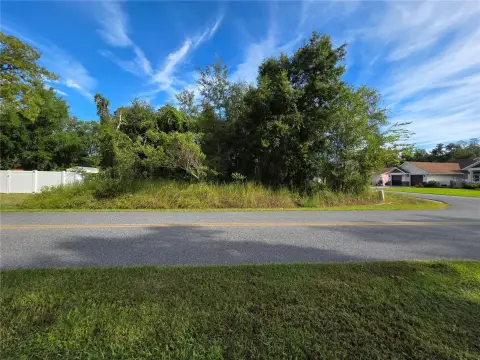 Corner Lot in Summerfield, FL