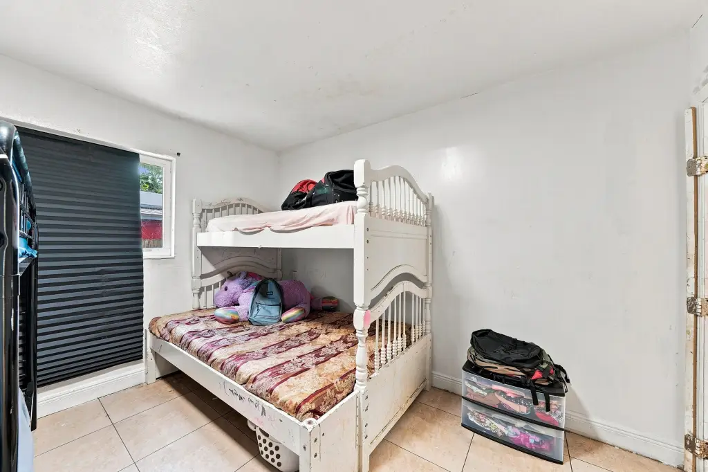 Picture 18