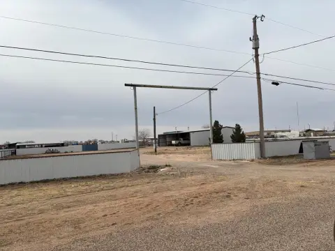 Seminole Commercial Property with Shop