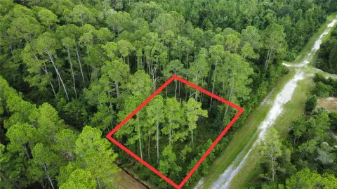 Residential Land in Georgetown, FL