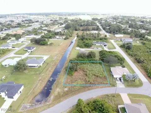 Lehigh Acres Canal-Front Land