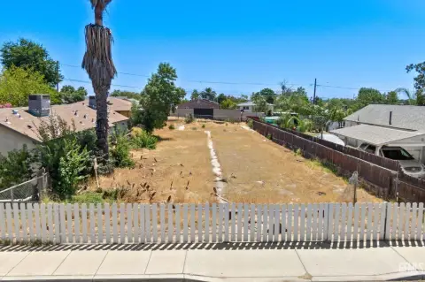 Bakersfield Vacant Lot Opportunity