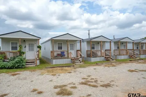12-Unit Apartment Building