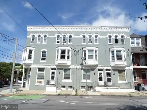 Apartment Portfolio with Laundry