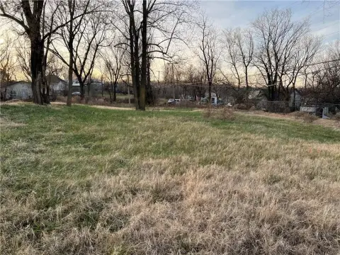 Level Lot in Alpena, AR