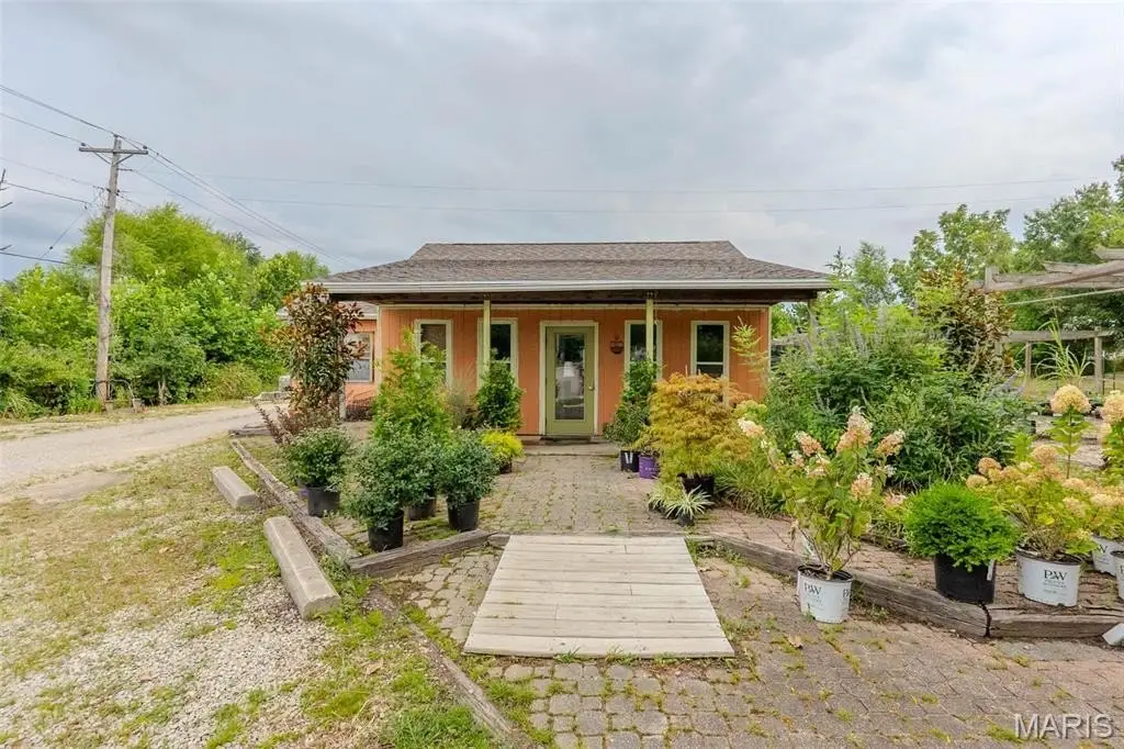 1611 E 10Th St, Rolla, MO 65401
