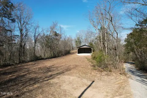 Greeneville Land with Pole Barn