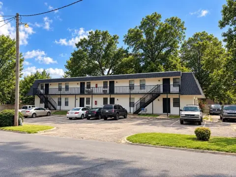 16-Unit Apartment Building