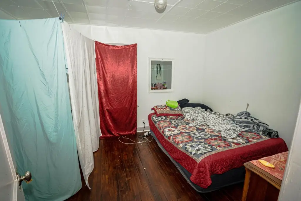 Picture 12