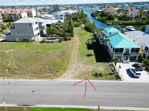Waterfront Lot in Apollo Beach