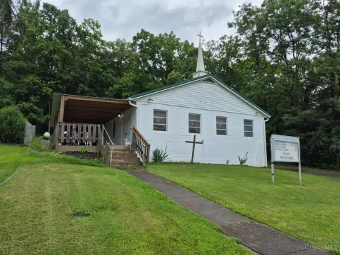 Versatile Building in Higginsport, Ohio