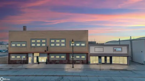 Mixed-Use Building with Loft