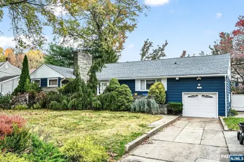 Spacious Ranch Home with Pool