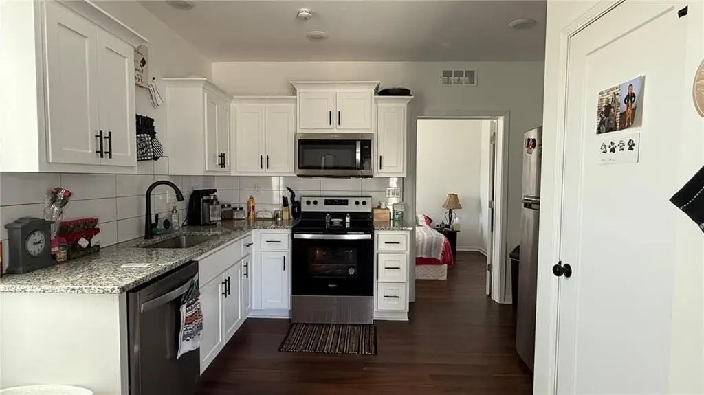 Picture 16