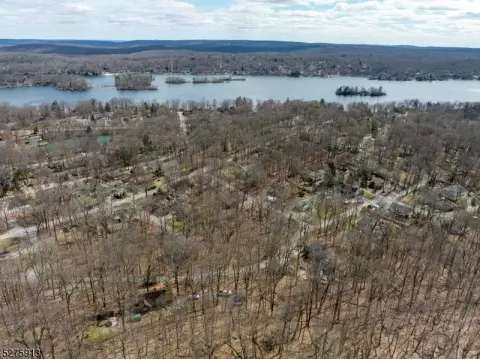 Residential Lot in Highland Lakes