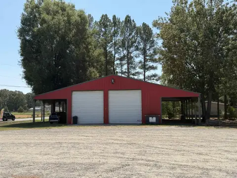 Warehouse Unit with Covered Storage