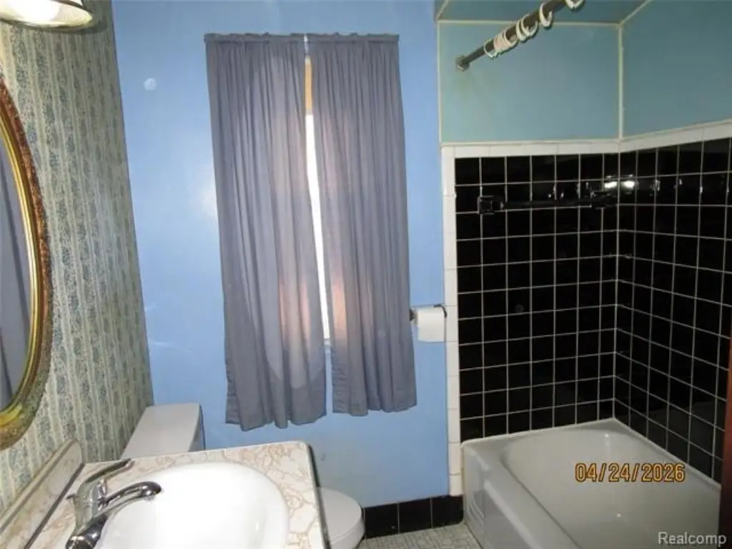 Picture 10