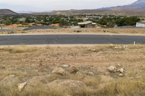 La Verkin Land Near Zion