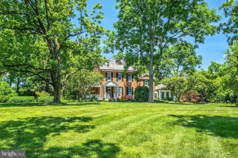 Historic Estate with Equestrian Facilities