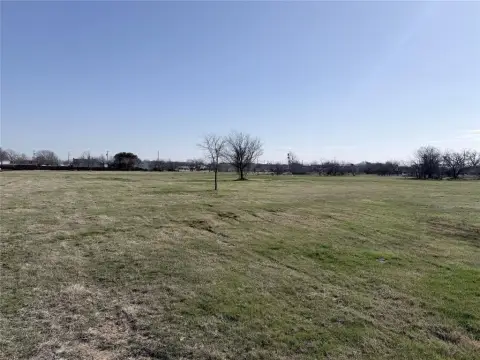 Whitney, TX Improved Land