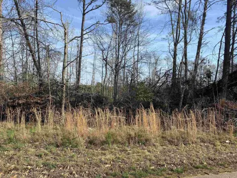 2.2 Acre Lot in Moore