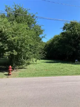 Residential Land in Grandview, TX