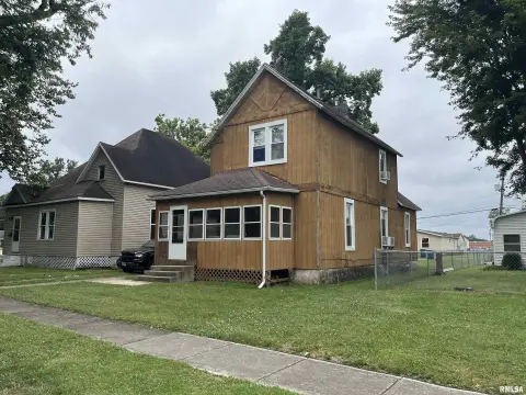 Furnished Duplex in Centralia, IL