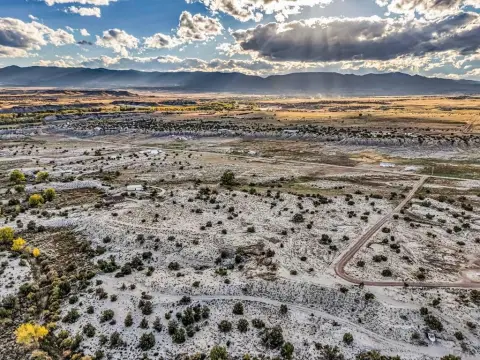 Picture of Agricultural land at 13Th St 380, Penrose, CO