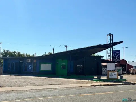 Cannabis Retail Property with Auto Bay