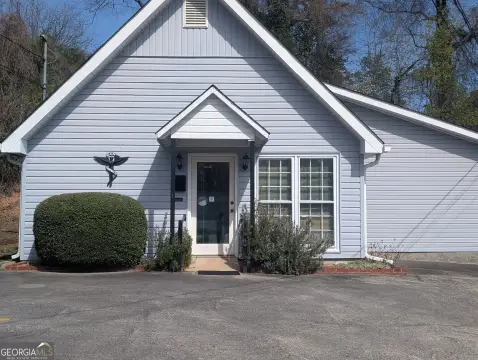 Toccoa Commercial Office Building For Sale